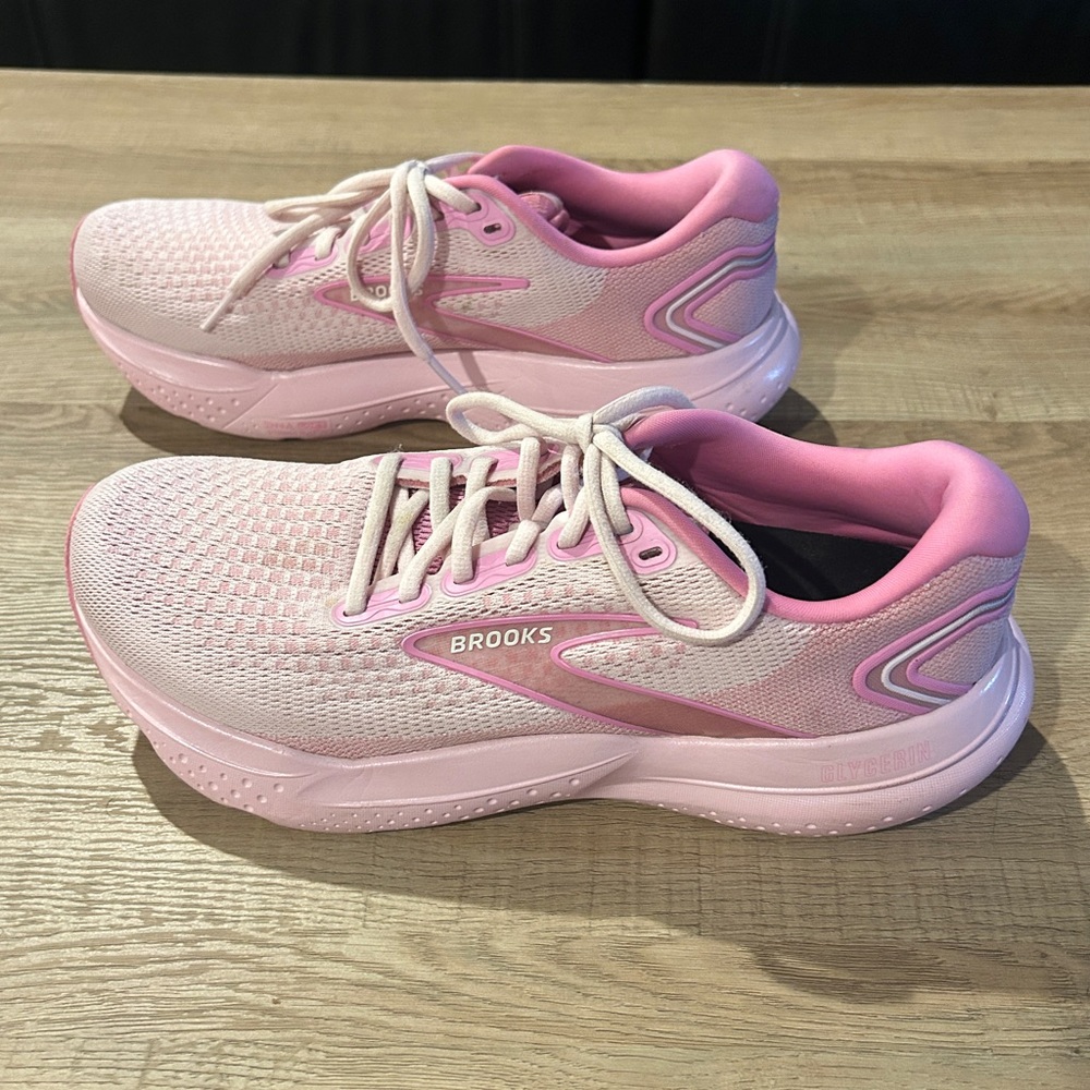 Pink Brooks Glycerin 21 Women's Shoes